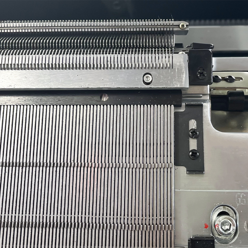 Máquina de tejer suéteres con punta hacia arriba y aguja compuesta de tres sistemas GS-S352C de 52 pulgadas