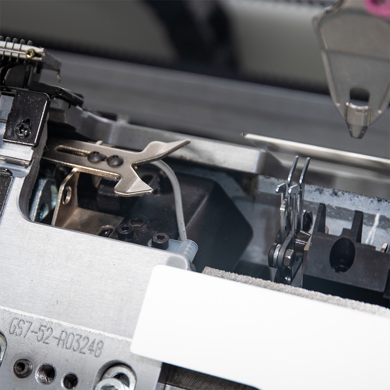 Máquina para tejer suéteres con punta hacia arriba y aguja compuesta de doble sistema GS-S252C de 52 pulgadas