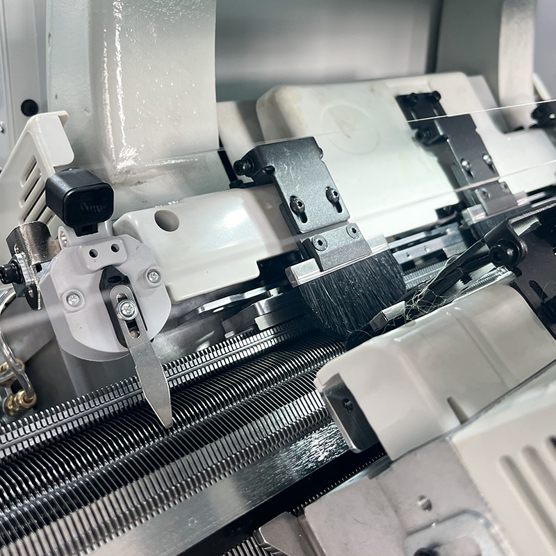 Máquina de tejer con cuello de tres sistemas y función completa GS-C352 de 52 pulgadas