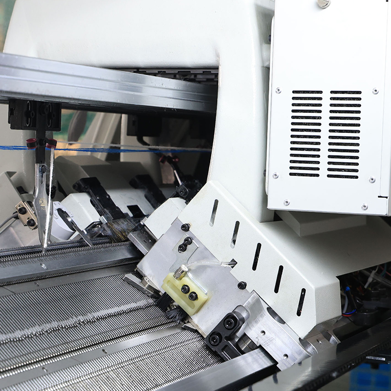 Máquina de tejer suéter económica de 52 pulgadas con tres sistemas y funciones completas GS-SN352